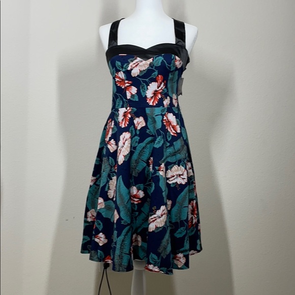 Dresstells retro Hawaiian halter dress - Picture 2 of 6